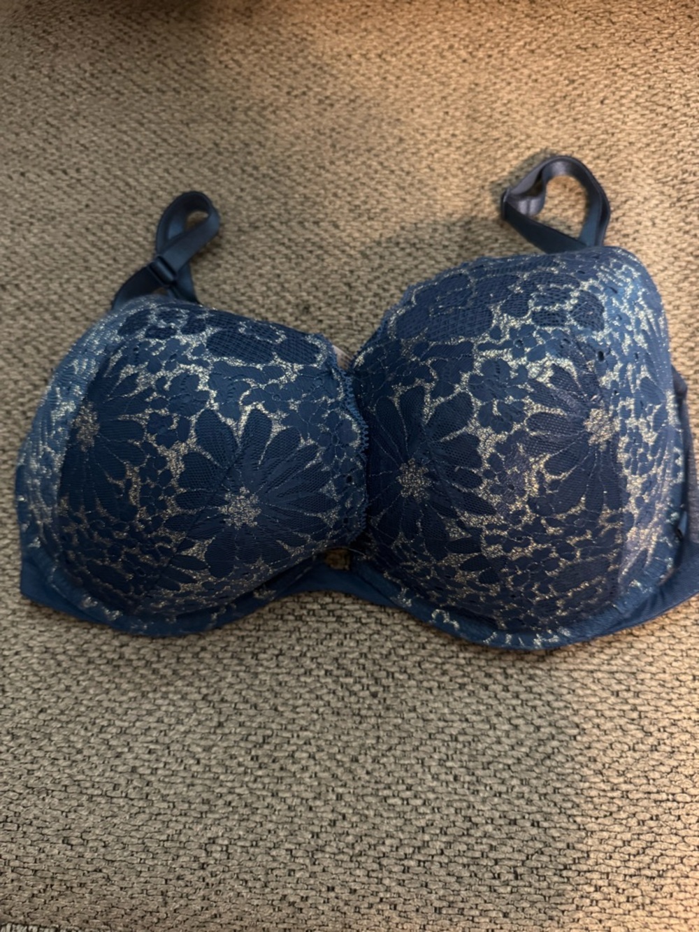Victoria's Secret Sexy Tee Shimmer Lace Push‎ Up Bra